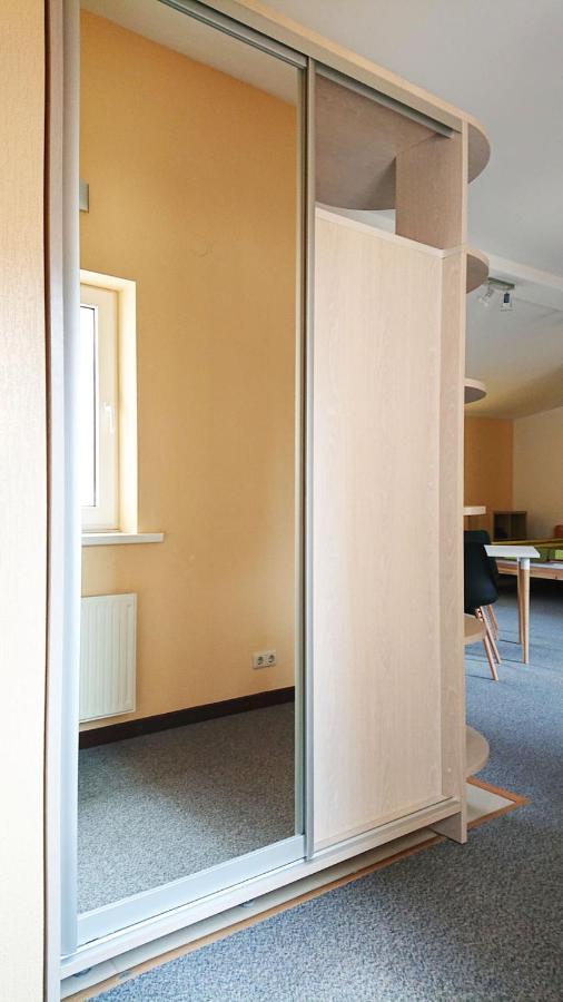 Riga City Center Quiet Apartment With Free Private Parking Экстерьер фото