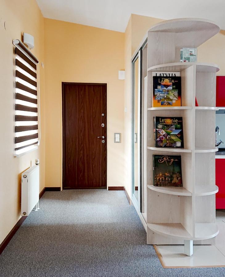 Riga City Center Quiet Apartment With Free Private Parking Экстерьер фото
